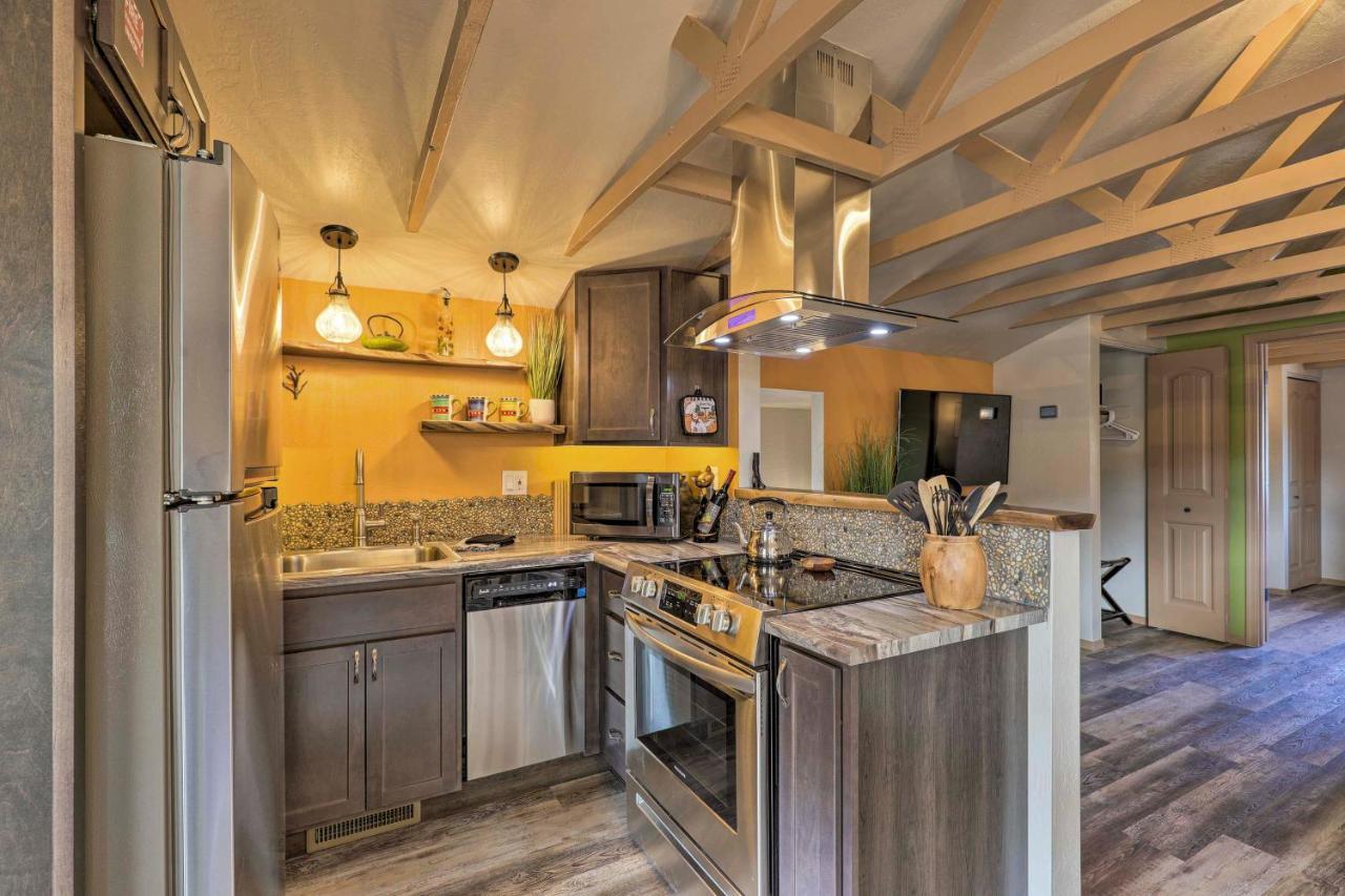 Wine Country Retreat In Cornville Hot Tub And View Exterior photo